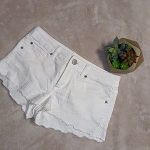 Unique American Eagle embroidered shorts